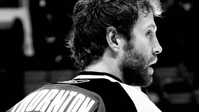 Joe Thornton se vrací do San Jose Sharks - Médium.cz