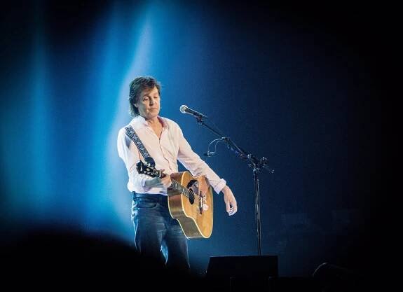 Paul McCartney slaví narozeniny.