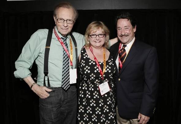 Larry-King-a-Peter-Cullen