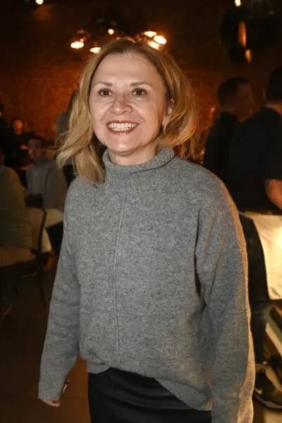 Matáskova druhá manželka Simona je úspěšnou dramaturgyní. 