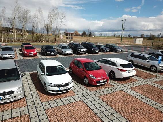 Realizace Arzberg - ECORASTER.cz | zatravňovací a drenážní dlažba.cz