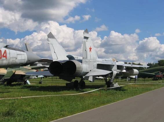 Monino 2005