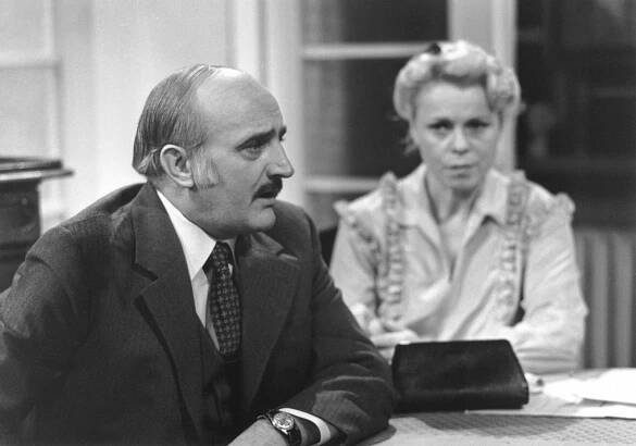 Začalo to karafiátem - Z filmu - Josef Somr, Iva Janžurová
