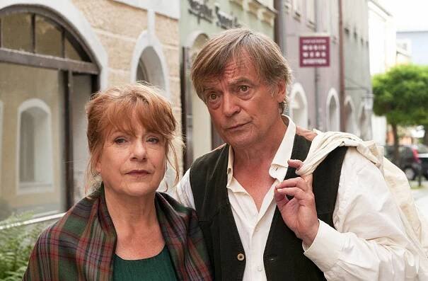 Jeder Mensch braucht ein Geheimnis - Z filmu - Hannelore Hoger, Joachim Dietmar Mues