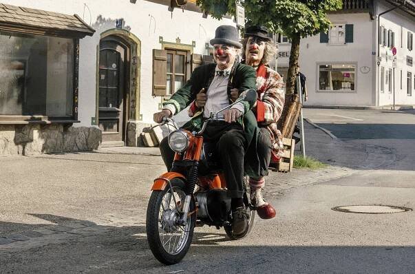 Zimmer mit Stall - So ein Zirkus - Z filmu - Friedrich von Thun, Winfried Glatzeder