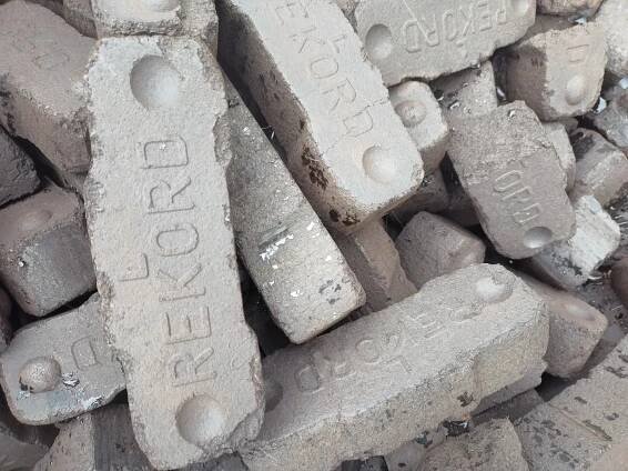 Brikety Rekord 7" zlomky (507) | UHLOBESKYD obchod s palivy s.r.o.