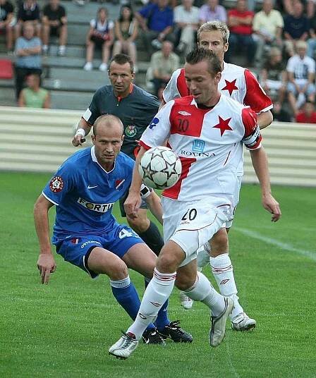 Martin Lukeš, legenda fotbalového Baníku Ostrava. V utkání domácího poháru s Kroměříží.