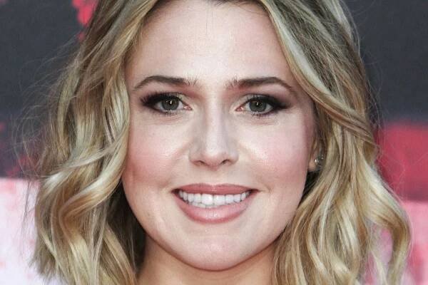 9-unbelievable-facts-about-majandra-delfino