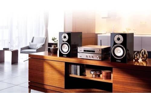Yamaha MCR-N670D