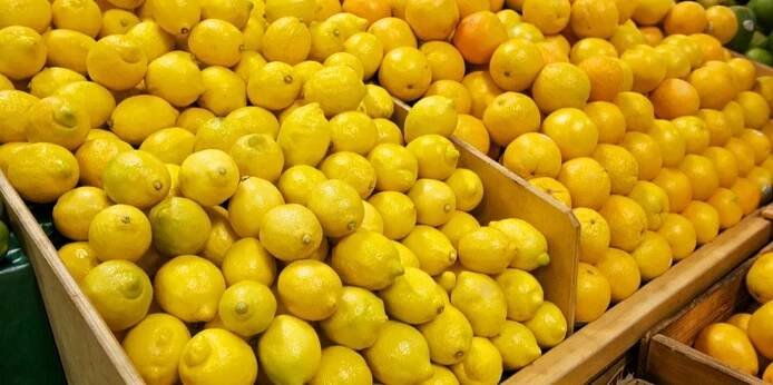 Nadprodukce CITRONŮ: Španělé nevědí, co s nimi!