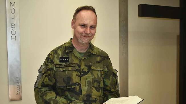 Vojenský kaplan: Nejhorší je říct lidem, že jejich nejbližší už nikdy nepřijde