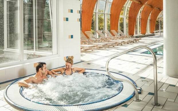 Karlovy Vary: Relaxace ve Spa Resort Sanssouci **** s neomezeným wellness, 3 procedurami a polopenzí + sleva