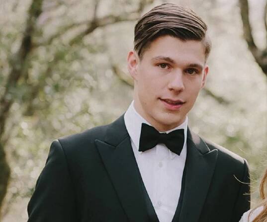Ben Smith-Petersen Biography - Facts, Childhood, Family Life & Achievements