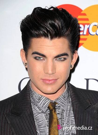 Adam Lambert - celebrity účes - HappyHair