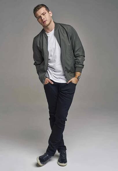 Interview: 9-1-1's Oliver Stark - Brief Take