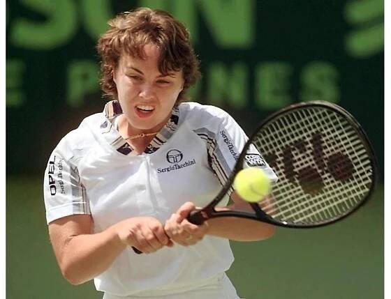 Flashback: Martina Hingis reaches World No.1 ranking 25 years ago
