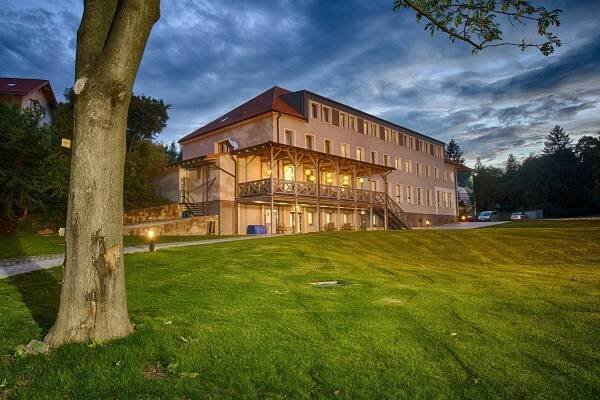Relaxační pobyt, Hotel Pod Lipou Resort****, v Modře | Akční cena | Recenze návštevníků