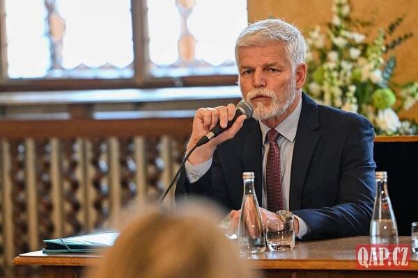 Prezident Petr Pavel se v Plzni sešel s primátorem Zarzyckým. Jaká témata řešili? - QAP.cz