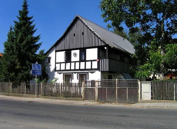 Soubor:Ploskovice, West 3.jpg – Wikipedie