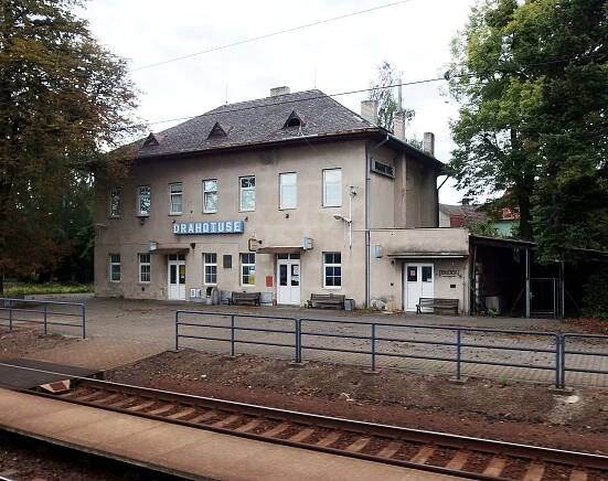 Soubor:Drahotuše, nádraží (1).jpg – Wikipedie