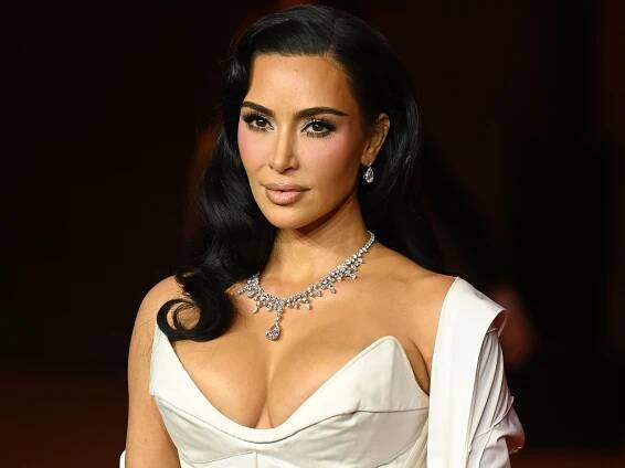 Kim Kardashian Paired Princess Diana's Necklace With Very Not-Diana Hair—See the Photos