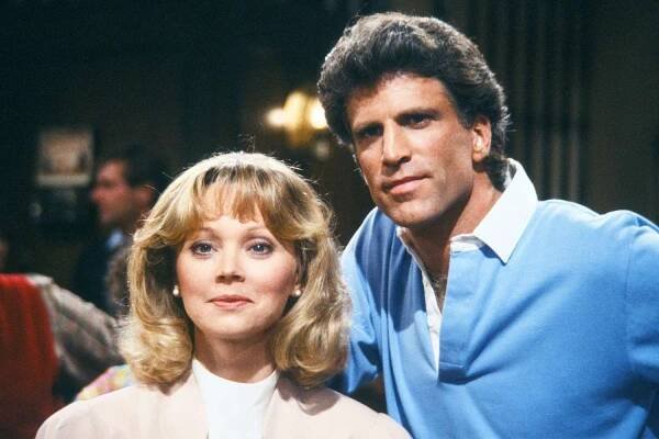 Shelley Long and Ted Danson on 'Cheers'