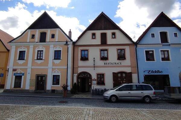 Rybí Restaurace na Náměstí foto 1