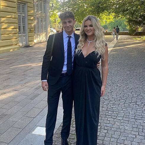 Pyšná máma Monika Babišová na synově školní slávě: Frederik byl nejlepší v ročníku! - Expres.cz