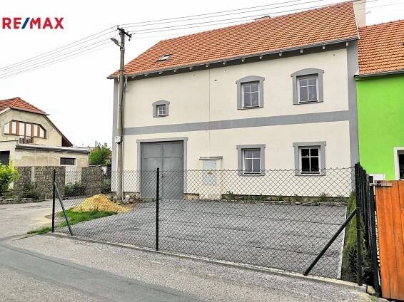 Prodej vícegeneračního rodinného domu se dvěma byty a přípravou na třetí, Vyškov. | Realitní kancelář pro Brno a celou jižní