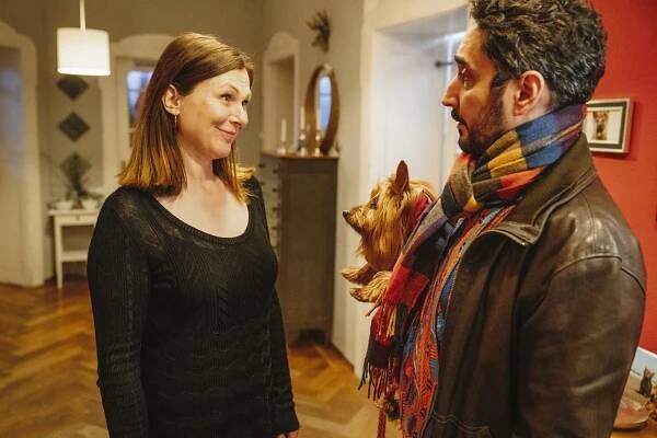 Die Glücksspieler - Wissen ist Macht - Z filmu - Bettina Mittendorfer, Eko Fresh
