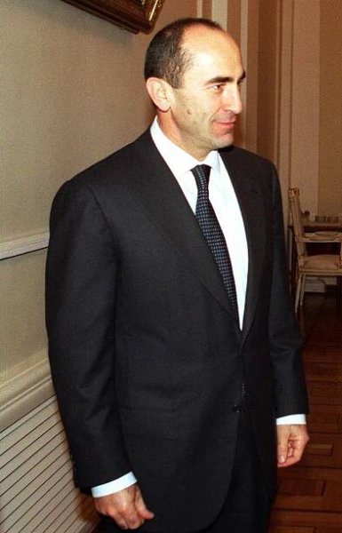 File:Robert Kotscharian.jpg - Wikimedia Commons