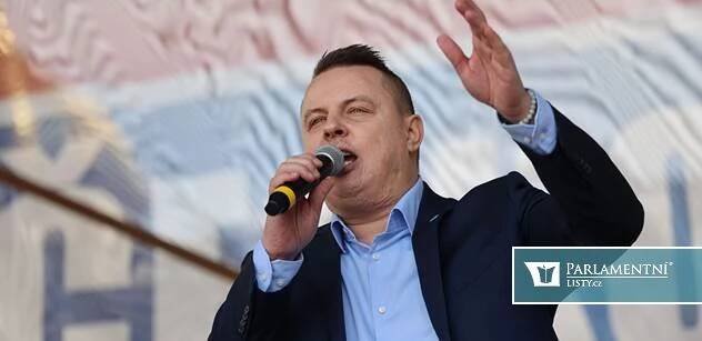 Orgány konají! Rajchl na koni, Novotný neunikne. Státní zástupce „usměrněn“