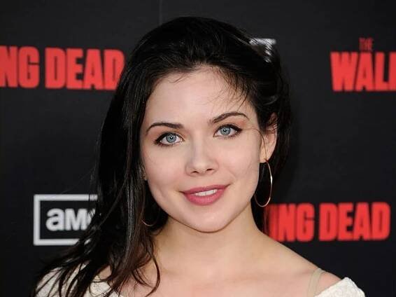 Grace Phipps in Bikini – Body, Height, Weight, Nationality, Net Worth, and More