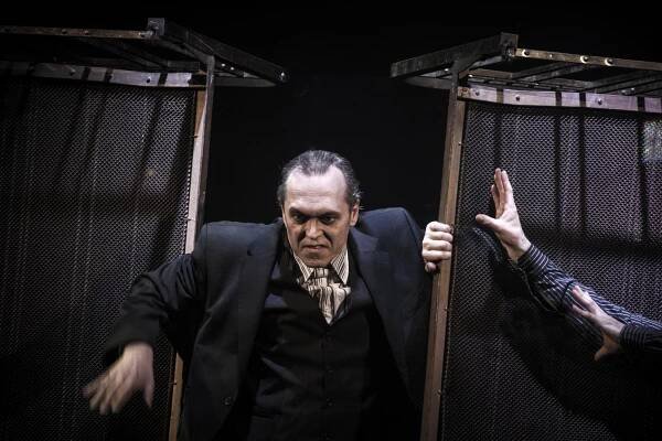 Kafka se smál. Humorná adaptace díla Proces v Rock Opera Praha
