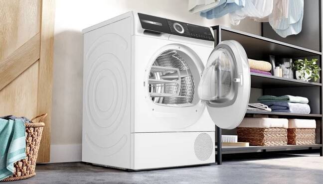 Sušička prádla BOSCH WQB246D0CS Serie 8