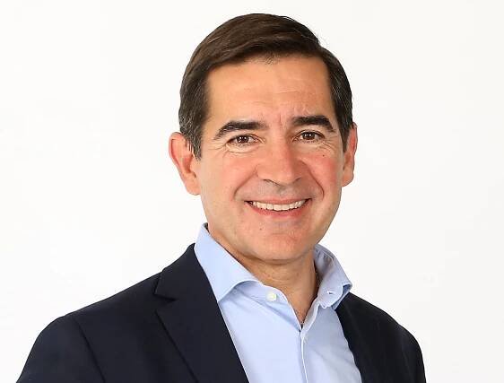 Carlos Torres Vila