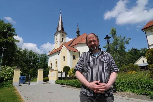 Farář Jan Vecheta.