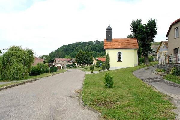 VESNICE ROKU: Z vítězství se radují ve Střemošicích