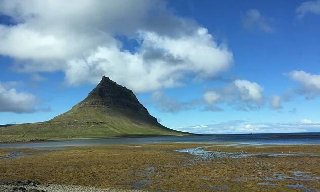 kirkjufell driveby
