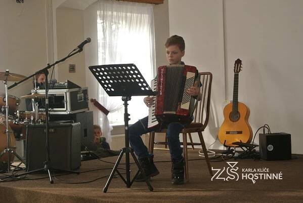 Koncert ZUŠ Hostinné pro ZŠ Hostinné - Základní škola Karla Klíče Hostinné