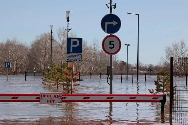 Povodně v Rusku: Řeka Ural dál stoupá, v Orenburgu nařídili velkou evakuaci! Úřady záplavy nezvládají