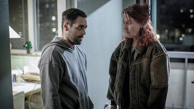 Ardalan Esmaili, Cecilia Nilsson - Sneengle - Episode 1 - Z filmu