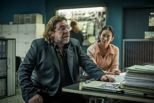 Nachtschicht - Wir sind alle keine Engel - Z filmu - Armin Rohde, Minh-Khai Phan-Thi