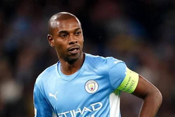 Fernandinho has his sights on a glorious end to his Manchester City career