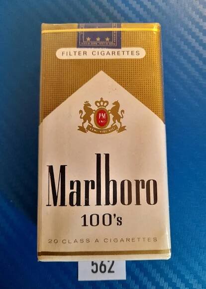 staré cigarety MARLBORO 100´s  1970´ -  USA - USA - Sběratelství