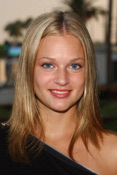 A.J. Cook fotka
