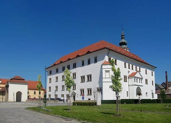 Zámek Žerotínů ve Valašském Meziříčí