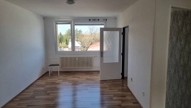 Pronájem bytu 2+1 65 m², Dr. E. Beneše, Bystřice, Středočeský kraj