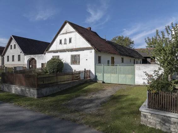 Prodej selského statku – Ratibořice č.p. 7 | petrtichy.cz