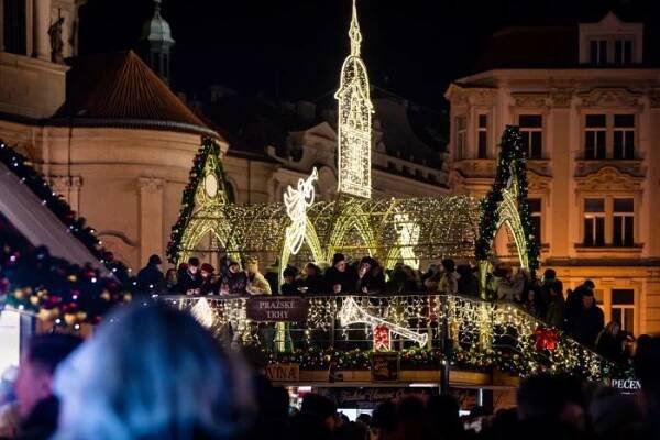 Přehled vánočních trhů. Pokud je nezamázne covid | PrahaIN 